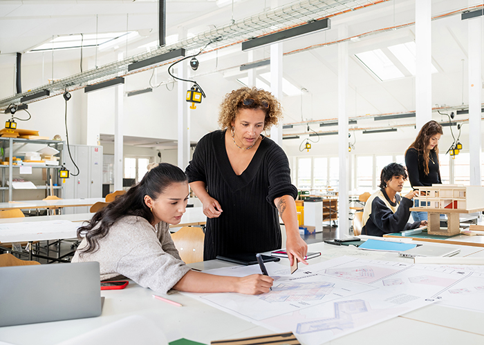 Display Image for Course: A Fine Line: Drawing Methods for Students and Emerging Professionals