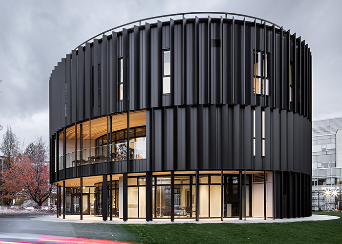 Display Image for Course: Leckie/Leckie Studios