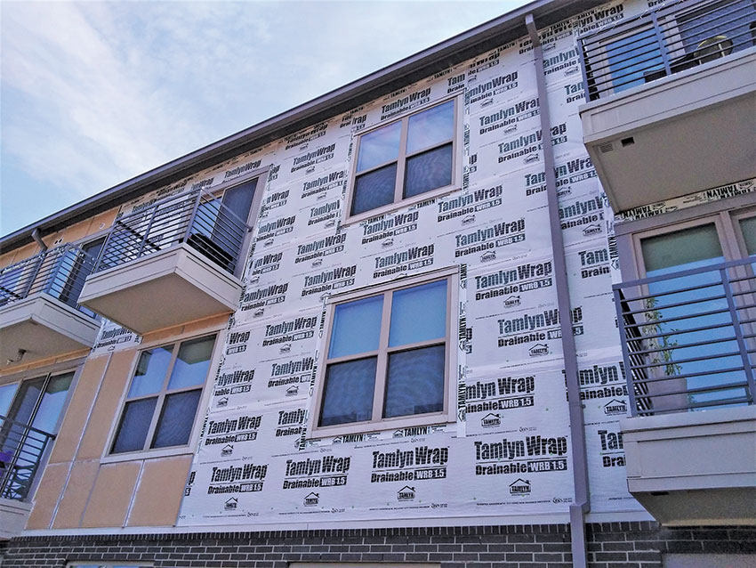 Tamlyn Moisture Management