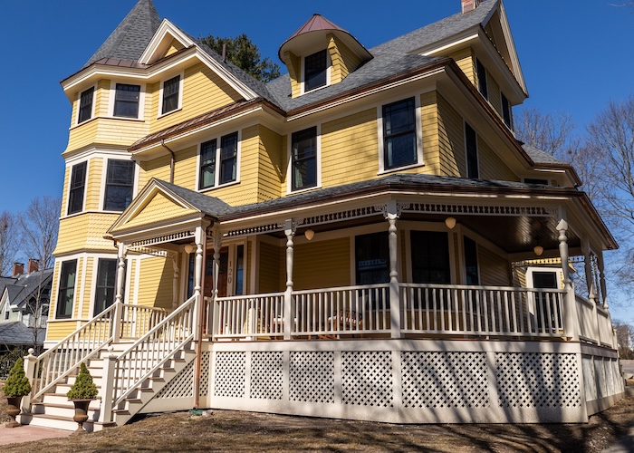 Display Image for course: Balancing History and Performance: Custom Home Renovation Across Eras